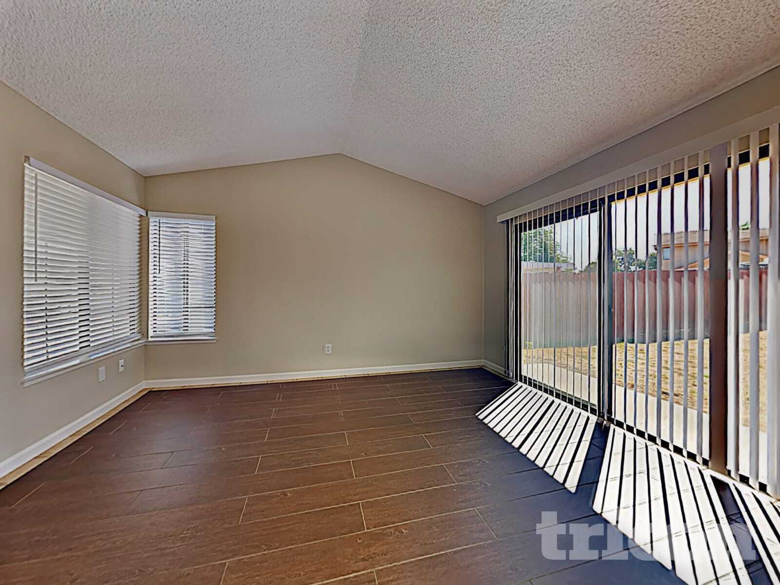 Building Photo - 15473 Casa Grande St