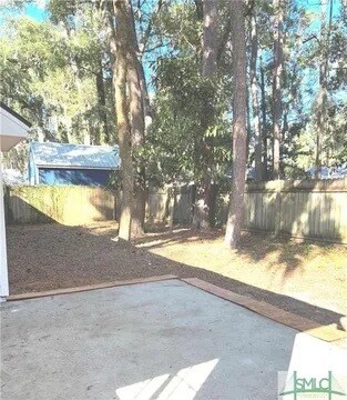 Building Photo - 135 Oak Pointe Trail