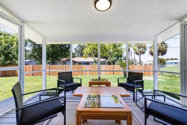 Building Photo - Englewood Padsplit Co-living Affordable Ho...