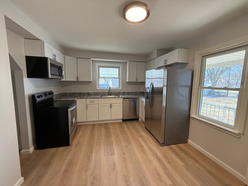 Building Photo - 139 Gallup St