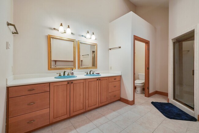 Building Photo - 9154 Daybreaker Dr