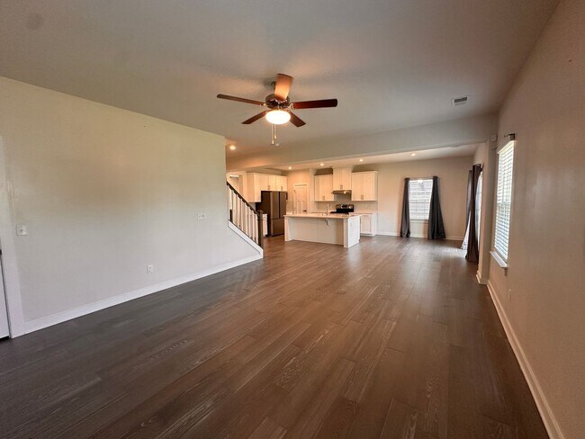 Building Photo - 1668 Burtonwood Dr