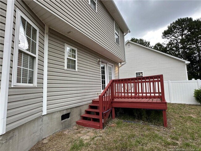 Building Photo - 3679 Pioneer Dr