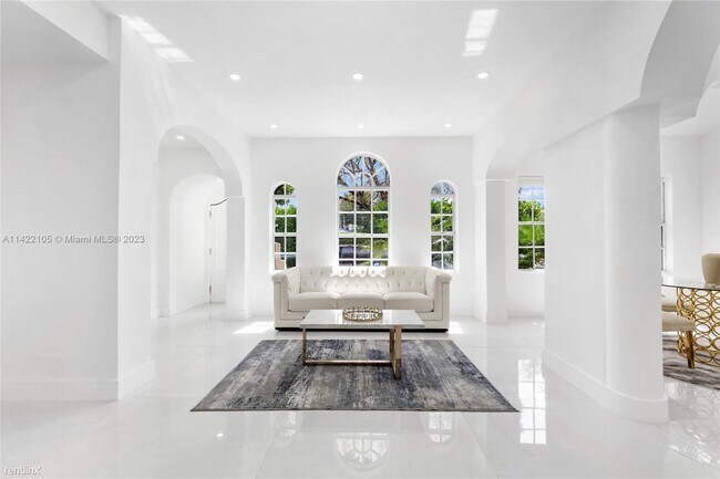 Building Photo - 5 br, 5.5 bath House - 4436 Alton Rd