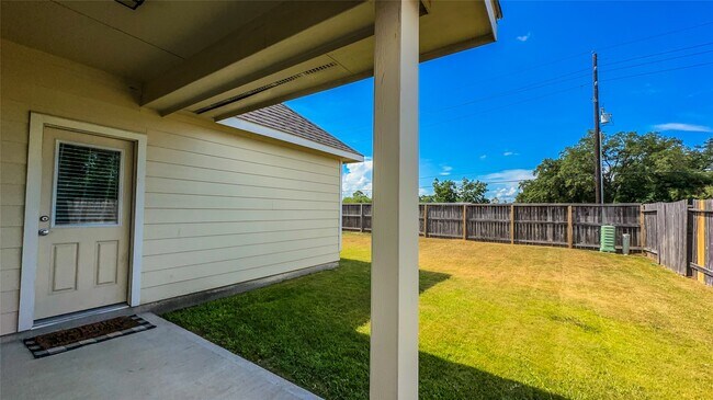 Building Photo - 4106 Mossy Pl Ln