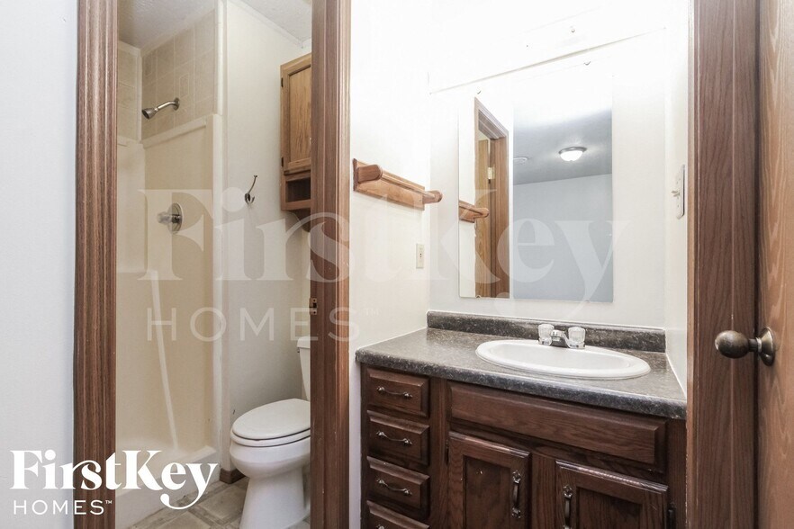 Building Photo - 8611 Gandy Ct