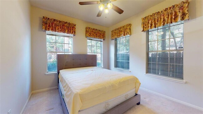Building Photo - 17319 Jackson Pines Dr