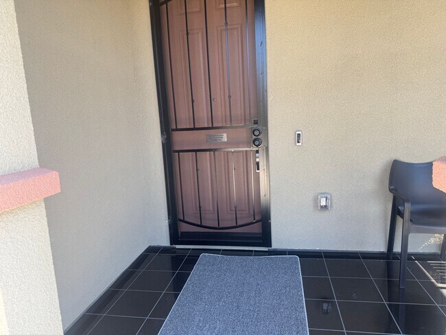 Building Photo - 1401 Jamboree Dr