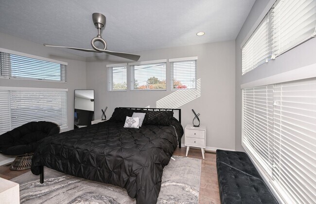 Building Photo - 18875 Riversouth Terrace