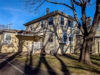 Building Photo - 1425 Manville Rd