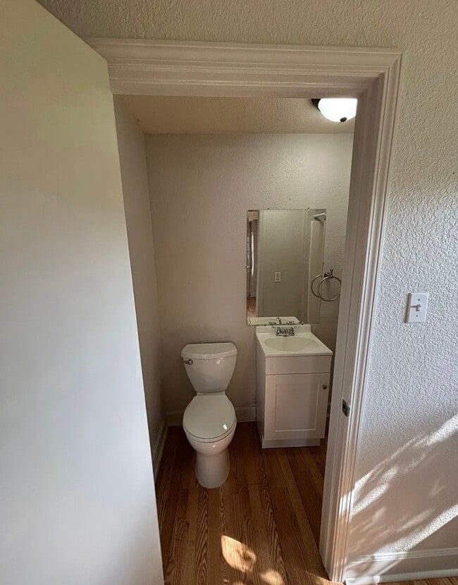 Building Photo - 5520 Menard Ave