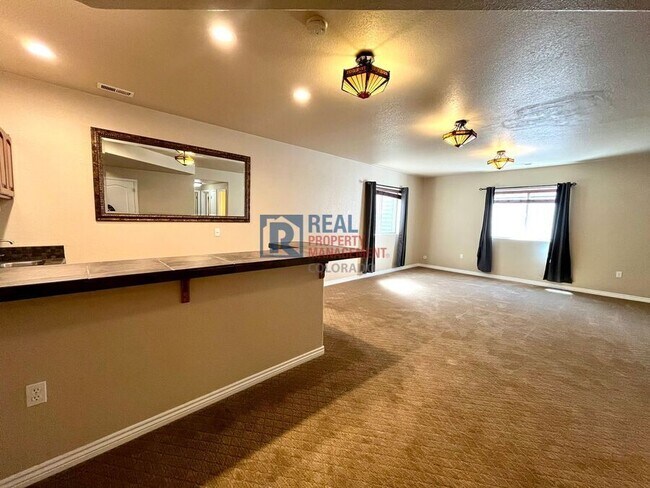 Building Photo - 2633 Cinnabar Rd