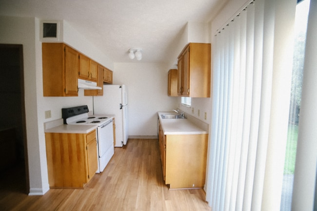 Building Photo - 1200 W Campus Dr