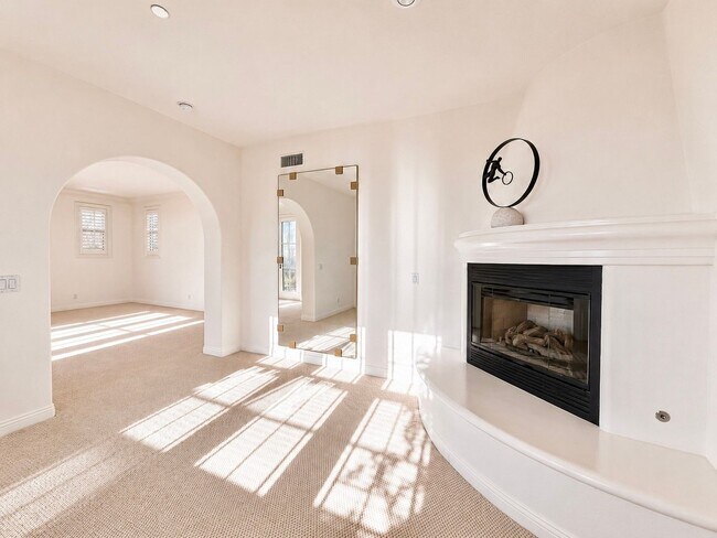 Building Photo - Luxury Living in Irvine's Prestigious Turtle Ridge