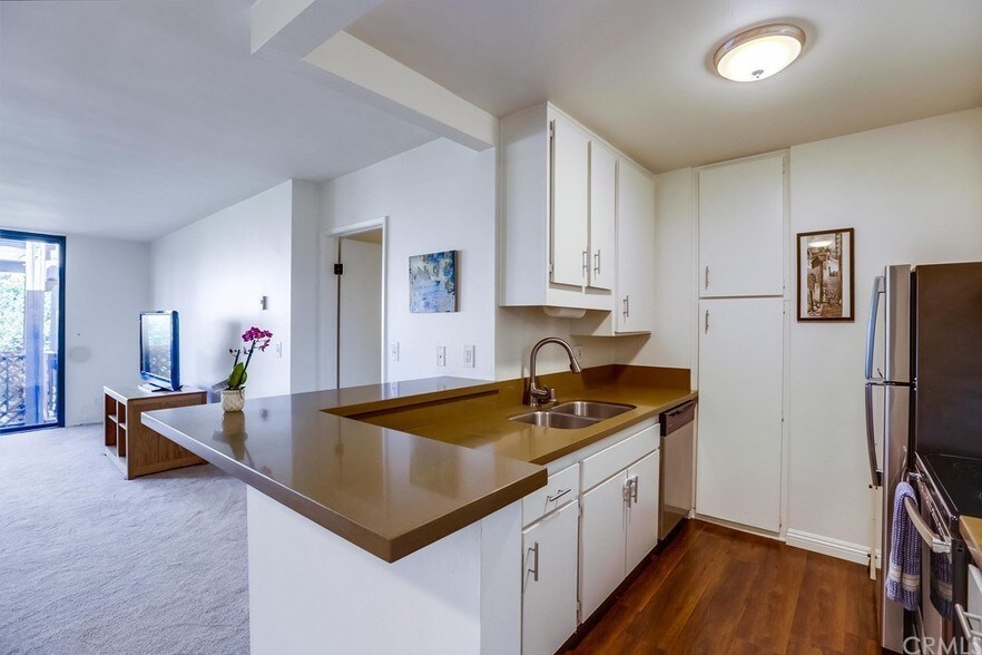 Building Photo - 7742 Redlands St