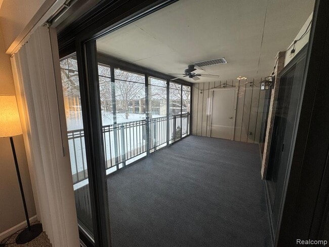 Building Photo - 18453 University Park Dr