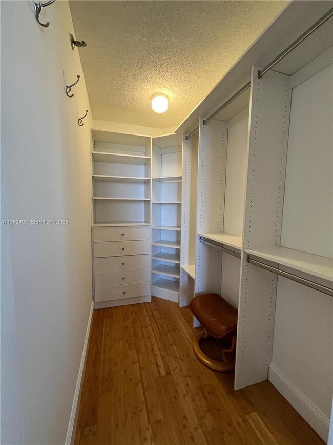 Building Photo - 770 Claughton Island Dr