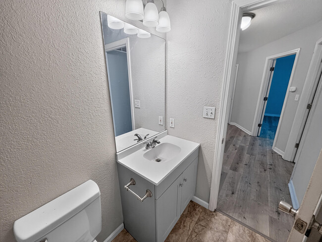 Building Photo - 5308 Godas Cir