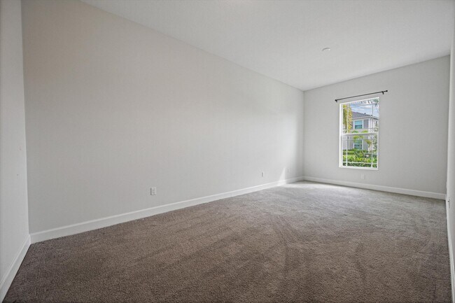 Building Photo - 14971 RedCove Pl