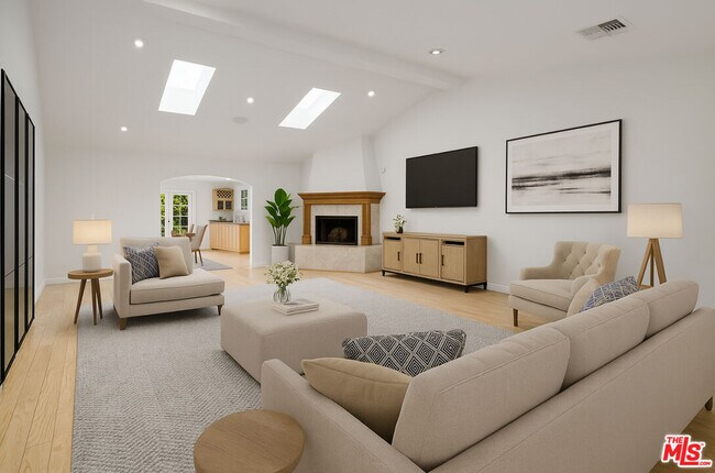 Building Photo - 8760 White Oak Ave