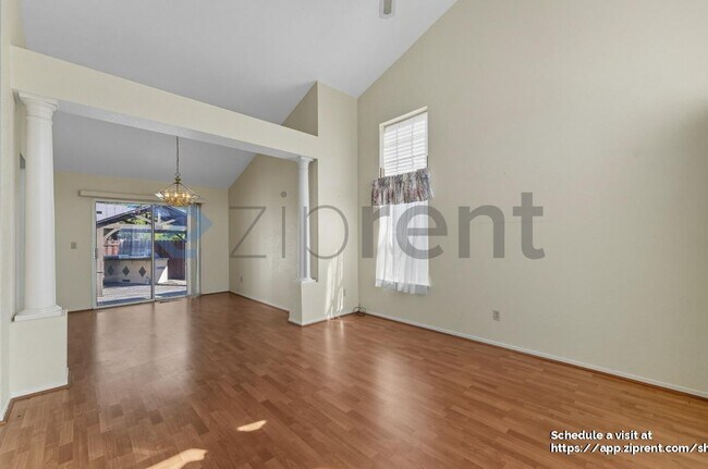 Building Photo - 14 Cider Mill Ct