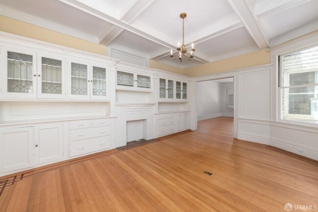 Building Photo - 3877 Jackson St