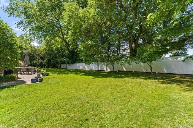 Building Photo - 6 Magnetti Cir