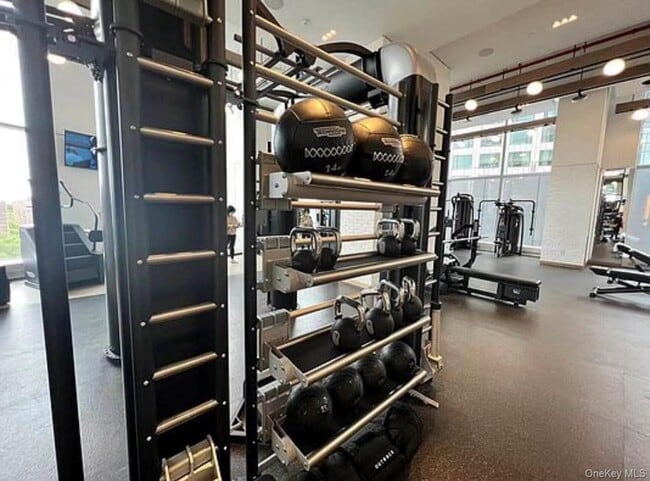 Building Photo - 138 Willoughby St