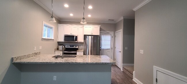 Building Photo - 1776 17th Ave NE