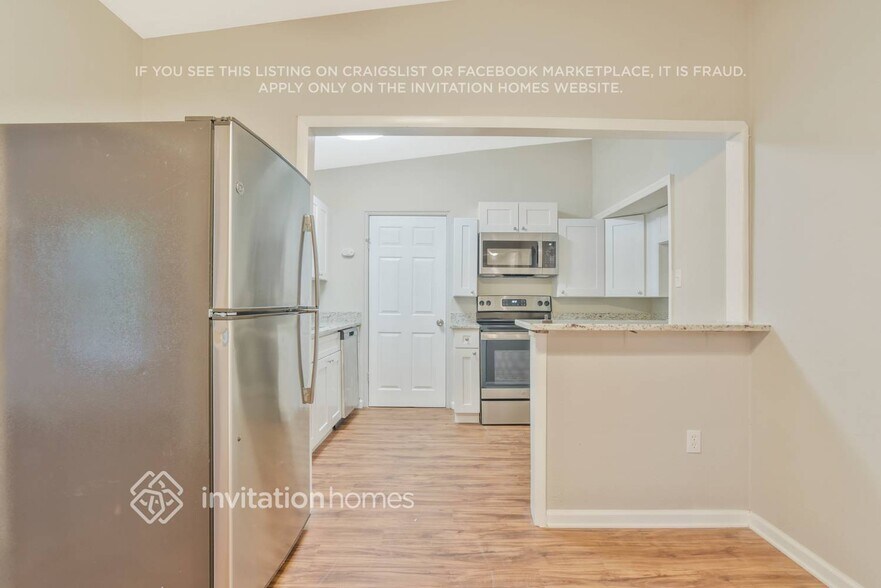 Building Photo - 5121 Liming Ave