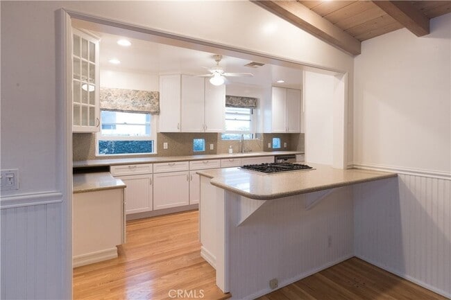 Building Photo - 13139 Valleyheart Dr