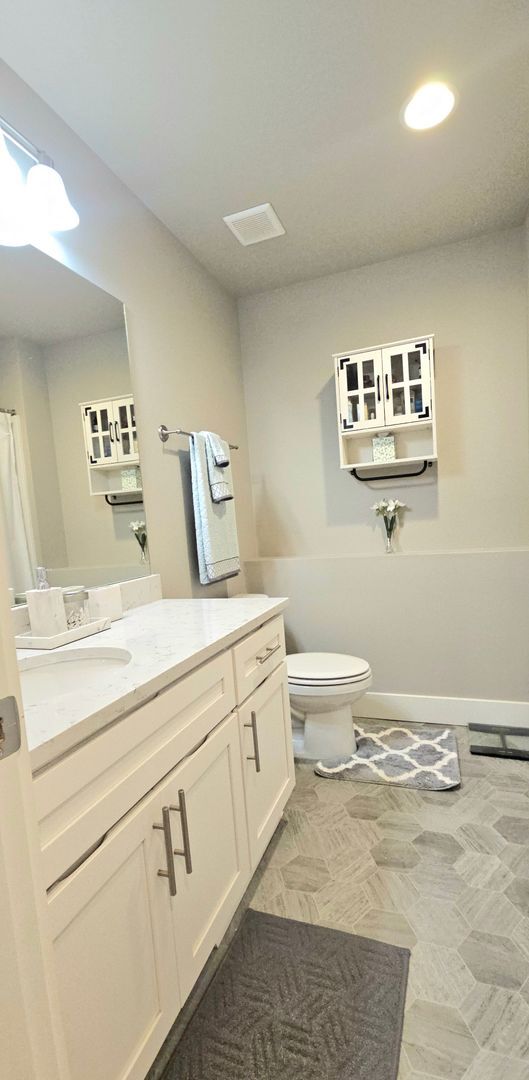 Building Photo - Terrific 2bedbroom in Tehaleh Community (C...