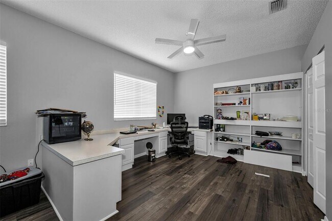 Building Photo - 19313 Aqua Springs Dr