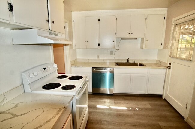 Building Photo - 2739 Kroy Way