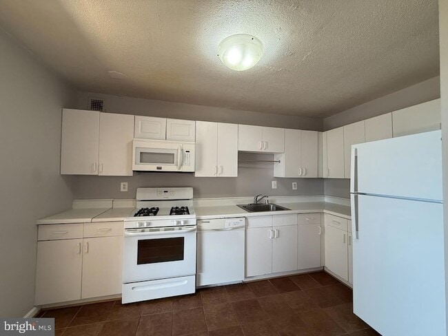 Building Photo - 11801 Rockville Pike