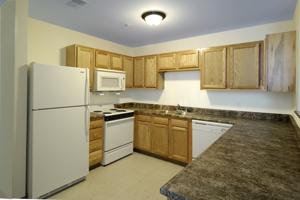 Apartment Kitchen - Sycamore House