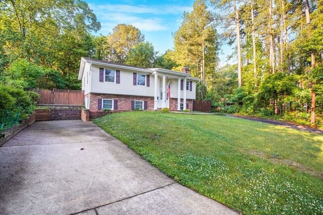 Building Photo - 948 Ficklen Rd