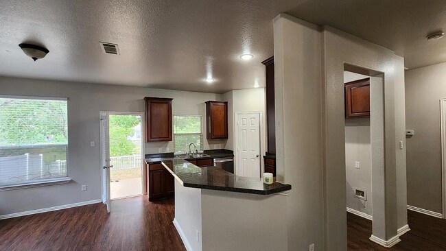 Building Photo - 10014 Cedar Lake Dr