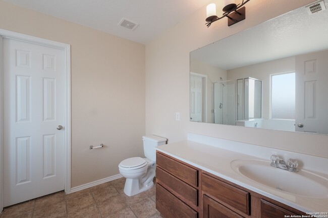 Building Photo - 9214 Pacific Maple