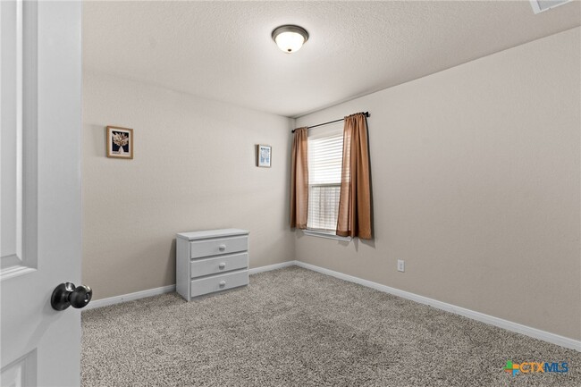 Building Photo - 1518 Dryden Ave