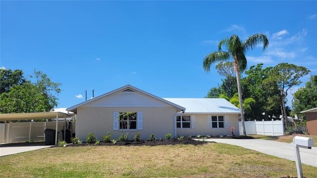 Primary Photo - 4040 Longhorn Dr