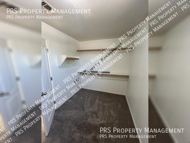 Building Photo - 45563 W Starlight Dr