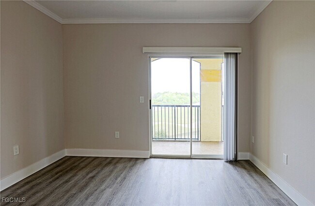 Building Photo - 11480 Villa Grand