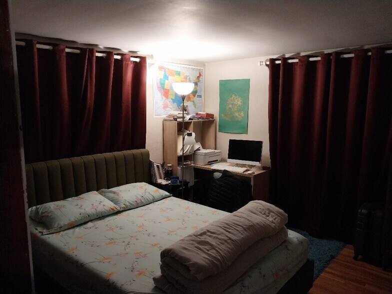 Building Photo - 27 Westland Ave