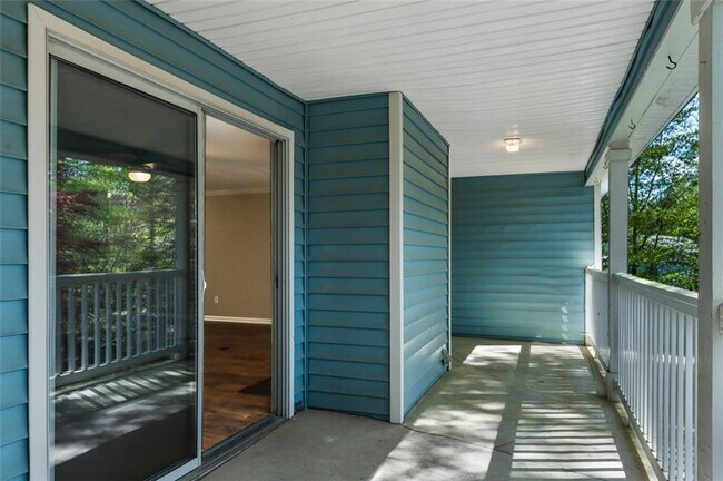Building Photo - 4016 Whitehall Way