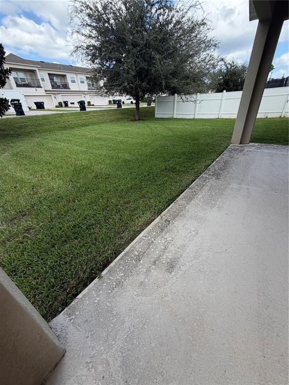 Building Photo - 15055 Driftwater Dr