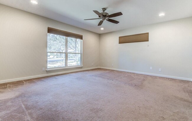 Building Photo - 7305 W Rim Dr