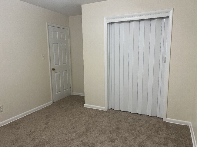 Building Photo - 718 Powhatan Pkwy