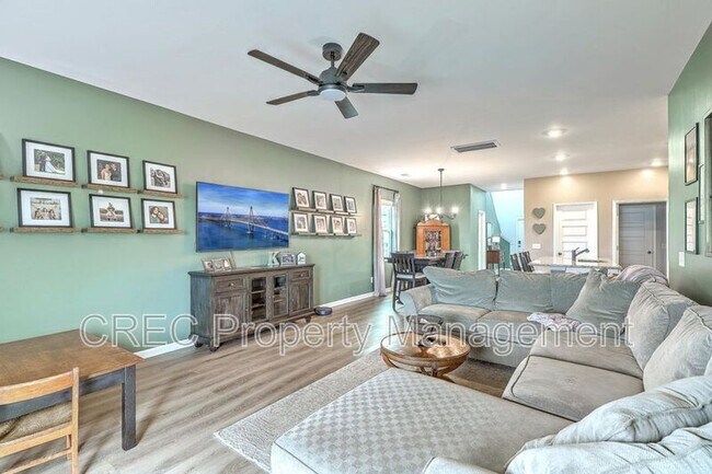 Building Photo - 302 Fox Gap Rd