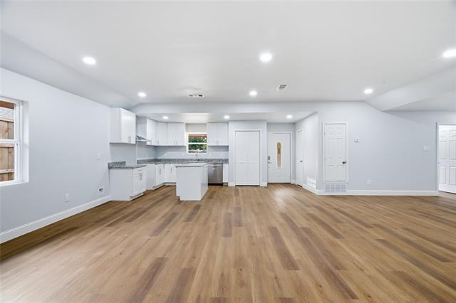 Building Photo - 500 Bent Tree Ct